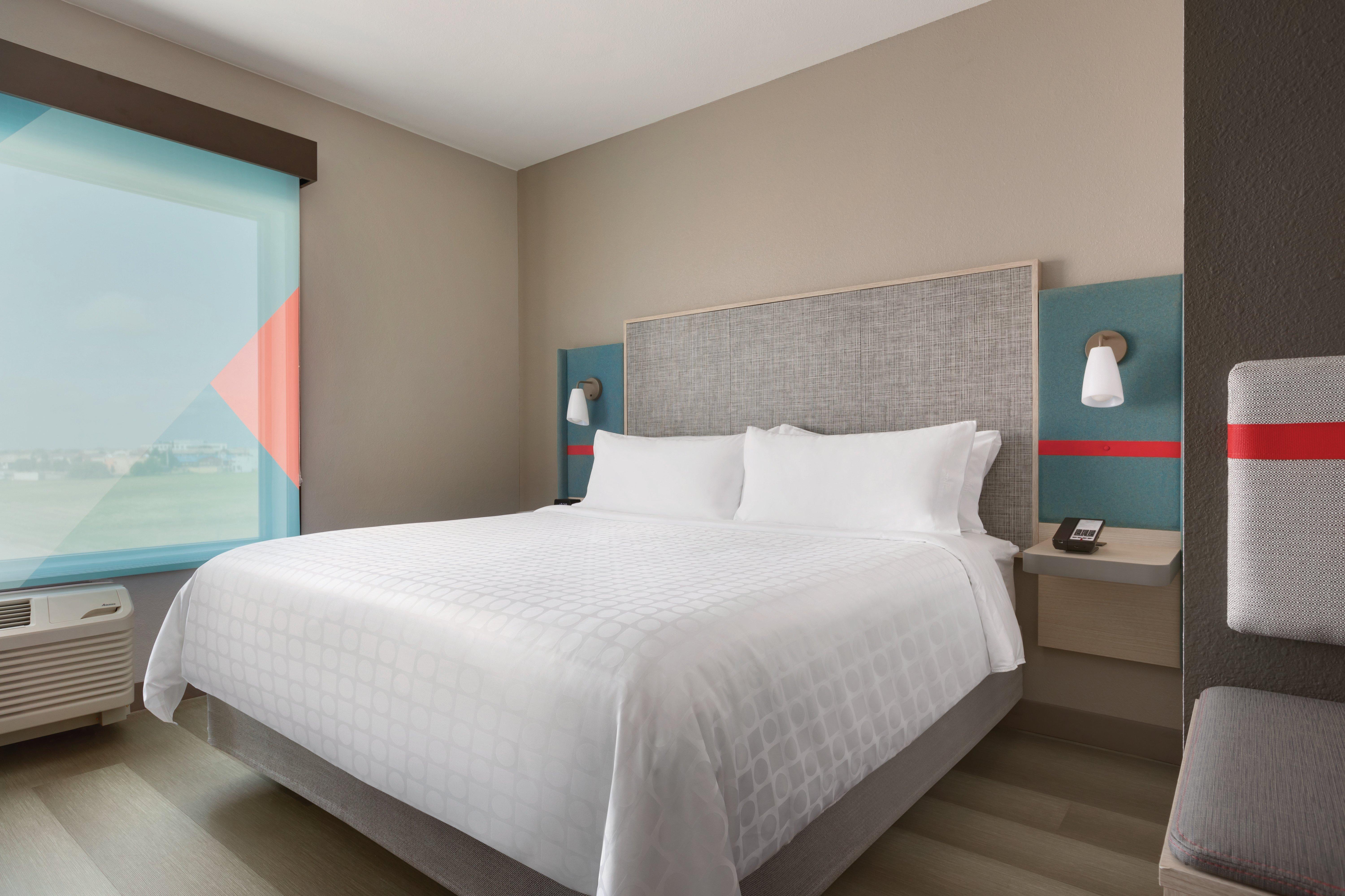 Avid Hotels - Boston Logan Airport - Revere By Ihg Exterior photo